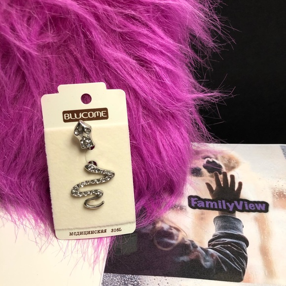 Belly Button Ring - Picture 2 of 3